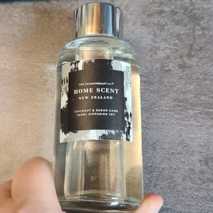 The Aromatherapy Co Home Scent New Zealand Coconut & Sugar Cane Diffuser 3.4oz
